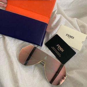 ✨Brand New✨ FENDI - 99mm Shield Aviator Sunglasses